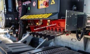 Nouveau camion grue Mercedes-Benz Arocs 3348 2023, 6x4, hauteur de levage 25m, boîte de vitesses et moteur haute performance pour la logistique - Product Image 5