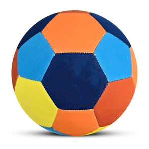 Ballon de football d'entraînement en tissu de taille 4, sûr, silencieux, léger, pour jouer à la maison, amusant, excellent cadeau, doux, pour l'intérieur - Product Image 1