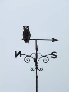 Artistic Iron Weathervane with Majestic <b>Animal</b> Figure for Rustic or Farmhouse Aesthetics <b>Garden</b> <b>Ornaments</b> for Homes - Product Image 6