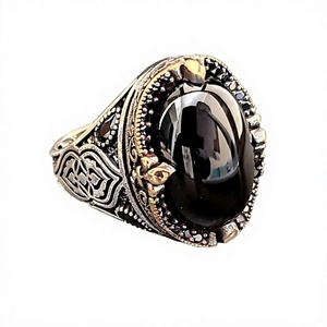 Anillo de Plata de Ley 925 Hecho a Mano de Estilo Vintage para Hombre con Piedra Preciosa de Ónix Negro Ovalado Facetado, Joyería de Plata con Piedra Negra para Hombre - Product Image 1