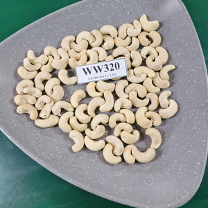 Noix de cajou prêtes à être expédiées W320 Kaju Badam Taxe GRATUITE Noix de cajou Santigo - Product Image 1