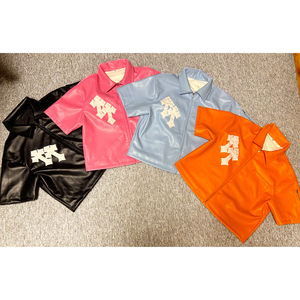 OEM personnalisé de haute qualité pour hommes en cuir PU sweat à capuche zippé avec patch brodé personnalisé à manches courtes poche poitrine chemise en faux cuir - Product Image 1