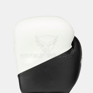 ถุงมือชกมวย DWELT GEARS DG-3409 รุ่นยอดนิยม ผลิตตามสั่ง สำหรับฝึกซ้อมมืออาชีพ คุณภาพสูง หนังแท้ ระบายความชื้นได้ดี - Product Image 2