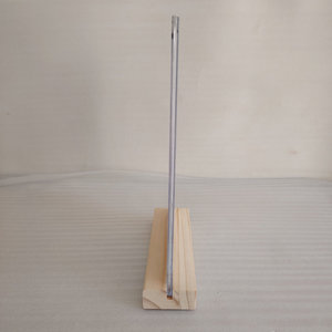 ฐานตั้งป้ายเมนูไม้เนื้อแข็งแบบมินิมอล ปรับแต่งได้ พร้อมช่องสำหรับใส่แผ่นอะคริลิคและกระดาษแข็ง - Product Image 5