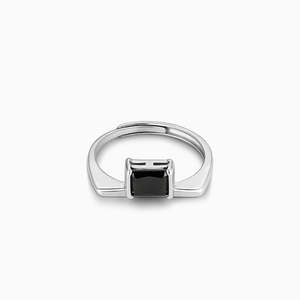 Bague carrée élégante en argent noir à la mode en acier inoxydable plaqué or incrusté de moissanite taille libre couleur placage 18 carats - Product Image 5