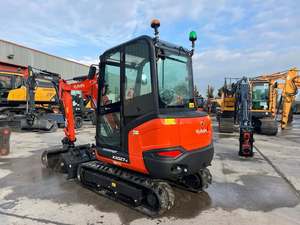 Nouvelle mini-excavatrice Kubota KX027-4, excavatrice compacte sur chenilles, capacité de la benne, faible niveau sonore, cabine, mini-excavatrice Kubota - Product Image 3
