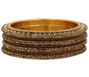 Juego de brazaletes sencillos y finos en tono dorado. Joyas minimalistas para uso diario. Disponible a precios al por mayor. - Product Image 3