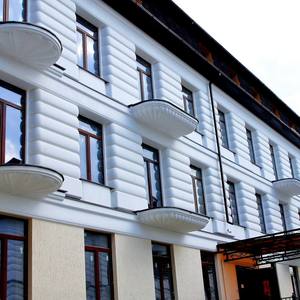 Paneles sándwich directos de fábrica de alta precisión Fácil envío y montaje en 72 horas - Product Image 3