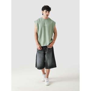 Camiseta Verde Menta con Decoración Bordada, Disponible en Todo el Mundo - Product Image 5