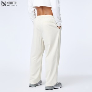 Vente en gros d'usine de pantalons cargo en nylon à jambes larges avec logo personnalisé pantalons baggy à jambes réglables en nylon pantalons de travail pour hommes pantalons d'hiver - Product Image 5