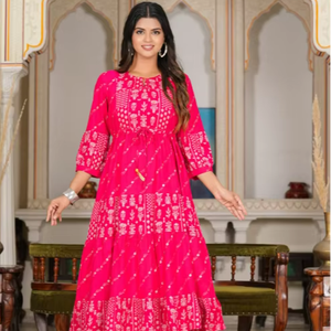 Robe à volants en rayonne pour femmes, imprimé floral doré, longueur mollet, col en V, manches trois quarts, élégante tenue ethnique, rose - Product Image 1