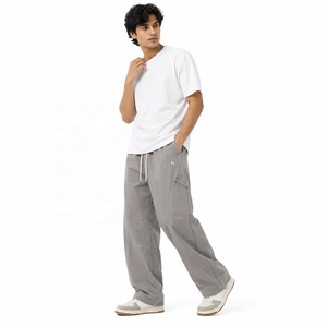 Pantalones deportivos de nailon arrugado con forro de malla interior, bolsillos laterales, antiarrugas, talla grande, corte holgado, estilo baggy para hombre. - Product Image 2