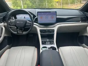 SUV B l D SUNG 2024 con Tracción en las Cuatro Ruedas, Neumáticos R18, Asientos de Cuero, Batería de Litio de 110 kWh, Techo Panorámico y Faros LED - Product Image 5