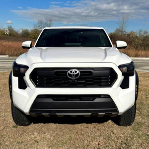 2024 Yota Tacoma TRD Off-Road Double Cabine 4x4 Automatique Diesel Turbo Toit ouvrant OEM - Product Image 6