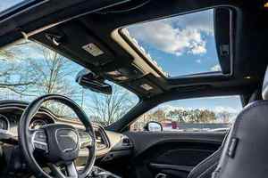 Meilleures ventes de voitures d'occasion Dodge Challenger Coupé - Product Image 3