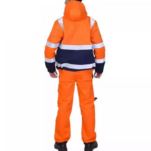 Traje de Seguridad Reflectante Impermeable de Dos Piezas para Trabajadores de la Construcción, Tráfico y Almacenes - Diseño Antibacteriano - Product Image 3