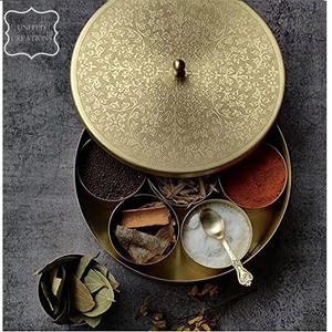 Boîte à épices artisanale en laiton avec cuillère 7 conteneurs 100 ML accessoires de cuisine couleur or plaqué boîte à épices en laiton antique - Product Image 2