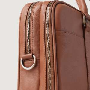 Maletín Clásico de Cuero Genuino Marrón con Cierre de Doble Vía para Hombres - Product Image 6