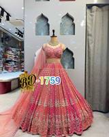 Lehenga Choli de qualité supérieure en organza de soie lourd, brodé de sequins et de motifs découpés, avec cancan et toile Patta, le plus populaire