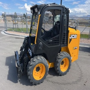 Chargeuse compacte sur pneus JCBB 260 d'occasion, machine de construction compacte haute performance avec moteur puissant et système hydraulique fiable - Product Image 1