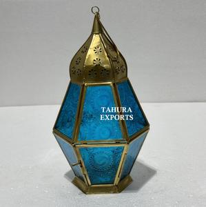 Linterna de cristal antigua con estilo clásico de nuevo aspecto que combina el carácter histórico con la cálida luz de las velas para la decoración de Ramadán Eid - Product Image 1