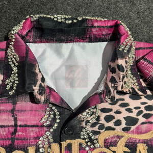 Camisa de franela abotonada para hombre con logotipo bordado desgastado de diamantes de imitación cosidos a mano e impresión por sublimación - Product Image 6