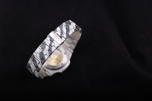 นาฬิกาข้อมือเพชรโมอิสซาไนต์สุดหรู แบบยูนิเซ็กซ์ ปรับขนาดได้ ความใสระดับ VVS ตัวเรือนสแตนเลส หน้าปัดคริสตัลแซฟไฟร์ ระบบควอตซ์ - Product Image 4