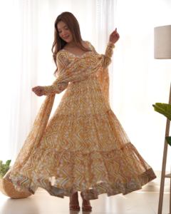 Tissu imprimé zigzag entièrement Flair Anarkali avec ensemble Dupatta prêt à porter pour la fête - Product Image 4
