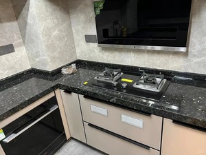 Encimeras de <span class=keywords><strong>Granito</strong></span> Premier Emrrald Pearl, Losa Impermeable, Cortada a Medida, <span class=keywords><strong>Granito</strong></span> Verde Hassan Natural para Diseño de Encimeras de Cocina - Product Image 2