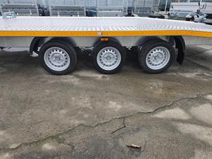 Remorque porte-voitures LED robuste 3000 kg GVM en promotion |   Plateau de chargement en acier galvanisé à double essieu, fabriqué aux États-Unis, prêt à être expédié - Product Image 2