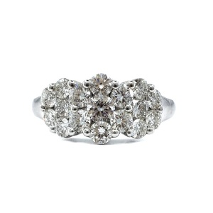 Bagues classiques en or blanc 18 carats serties de diamants ronds taille brillant pour femmes - Cadeaux de fiançailles, de mariage et de fête - Product Image 5