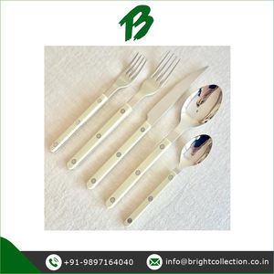 Precio de mercado conveniente de excelente calidad Uso en bodas Mango de resina Juego de cubiertos Disponible para compradores a granel - Product Image 2