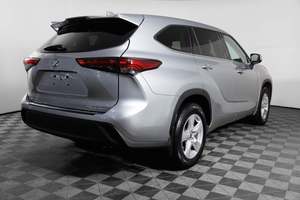 SUV familial abordable, tout nouveau Toyota Highlander LE AWD 2024, SUV 7 places |   Importation directe À VENDRE - Product Image 4