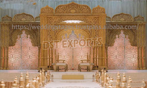 Mandap de Madera Tallada para Bodas de Diseño, Francia, Pilares de Madera Tradicionales Hindúes de Alta Calidad, Fabricantes de Mandapams, Virginia - Product Image 3