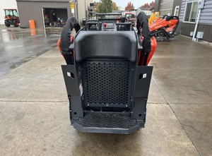 Mini-chargeuse compacte Kubota SCL1000 de qualité supérieure, capacité nominale de 1 tonne, mini-pelle - Product Image 3
