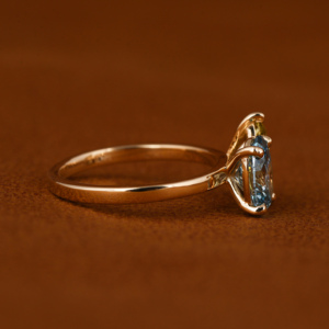 Bague de mariage Toi Et Moi Solitaire en or blanc 18 carats certifiée IGI classique de laboratoire de coupe ovale et poire pour son cadeau d'anniversaire - Product Image 5