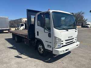 Camion plateau Isuzu NPR d'occasion 2016 de qualité supérieure - 150 CV, boîte automatique 6 vitesses, prêt à l'exportation mondiale - Product Image 4