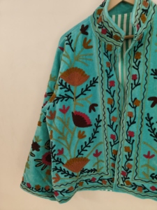 Veste bomber en velours suzani brodée à la main, réversible, respirante, écologique, manteau court d'hiver pour les festivals, cadeau pour - Product Image 3