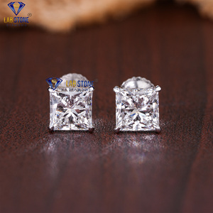 1.00 TDW Princess Cut Diamond Boucles d'oreilles en or blanc par Labstone/Diamants pour chaque célébration/couleur EF-VS - Product Image 1