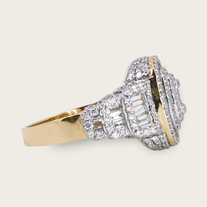Anillo de compromiso de corte Baguette chapado en oro sólido de 14 quilates con diamante cultivado en laboratorio de lujo para Unisex certificado - Product Image 3