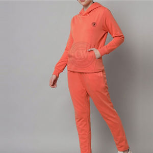 Chándal de mujer de tendencia superior con logotipo personalizado Chándal de mujer de tela ligera 100% algodón - Product Image 3