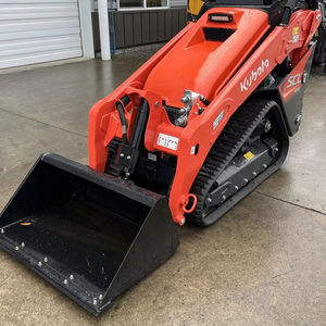 ใช้รถตักล้อยางคูโบต้า SCL1000 - Product Image 1