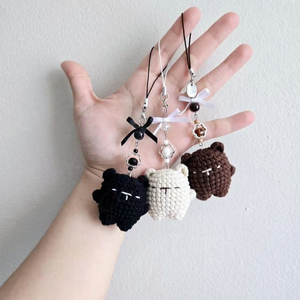 Diseño tejido a mano ganchillo oso llavero tejer hilo ganchillo juguetes animales encantos muñecas lindo oso llavero - Product Image 1
