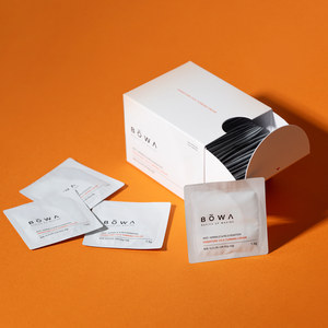 Crème hydratante de jour hypoallergénique Bowa Signature Centella pour femmes à peau sensible, testée dermatologiquement - Product Image 1