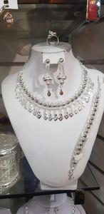 Pendientes de diseñador hechos a mano para damas usan joyería de moda mayoristas Acero inoxidable indio para regalo - Product Image 2