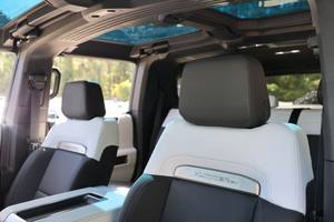 Increíble G-M-C Hu-m-mer E-V S-U-V 2X 2024, Vehículo Utilitario Deportivo 4D con Transmisión Automática y Asientos de Cuero - Product Image 6