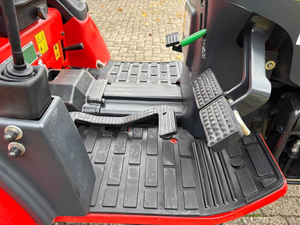 Microtractor Kioti CK 3310 HST nuevo/usado con tracción en las 4 ruedas, motor con 3 años de garantía, para uso agrícola, alta productividad, en venta. - Product Image 6