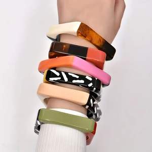 Brazaletes de Resina Hechos a Mano de Alta Calidad, Tradicionales y Premium para Mujer, Impermeables, Personalizables, con Estilo Lindo y Moderno, Accesorio de Moda - Product Image 2