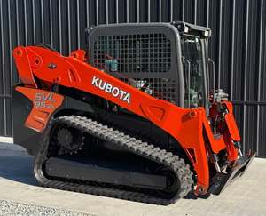 Fournisseur en gros de chargeuses compactes sur chenilles Kubota SVL95-2s, haute puissance, avec cabine fermée, commande par joystick et climatisation. - Product Image 1