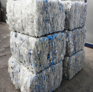 Déchets de bouteilles en PET de qualité moulage pour pièces automobiles, haut débit - Product Image 5